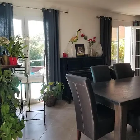 Bastide Avec Jardin Arbore, Piscine, Proche Plages Cournonsec